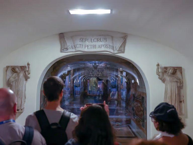 עיר המתים של הוותיקן